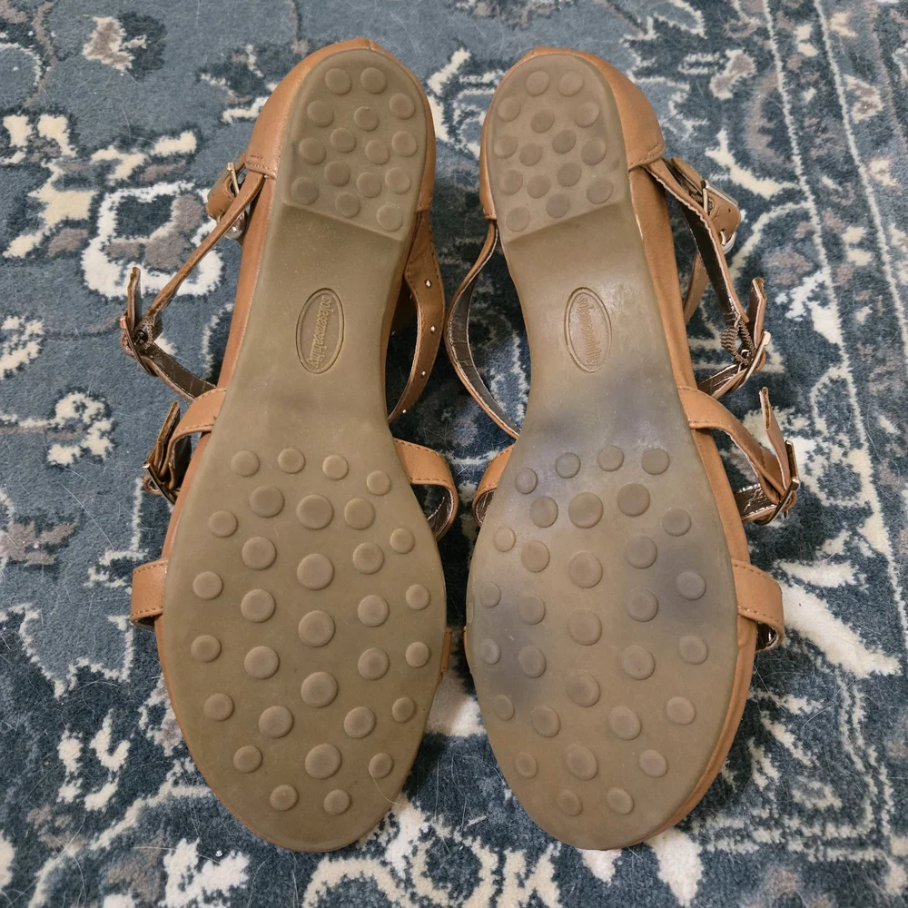 Elegant Tan Studded Sandals - Picture 6 of 7